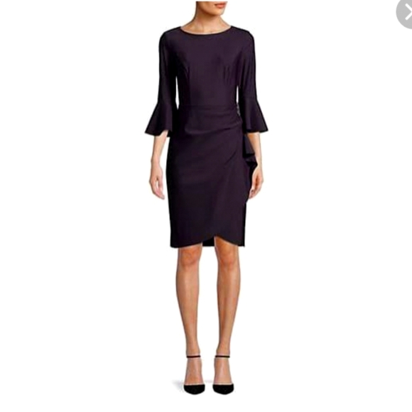 le chateau Dresses & Skirts - 🌷 Flattering Dress with Bell Sleeves